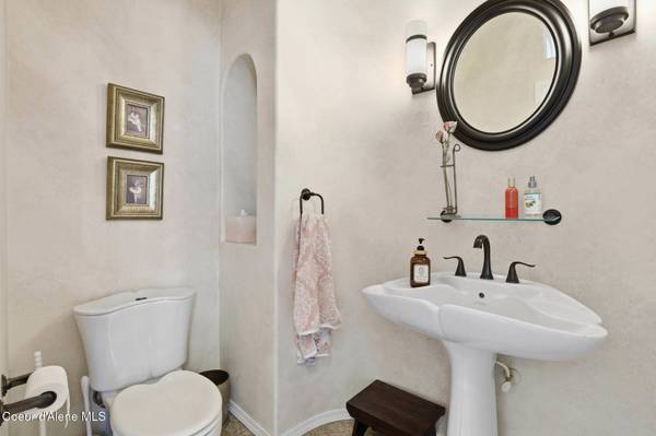 4790 E INVERNESS DR, Post Falls, ID 83854