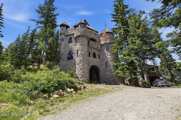 1018 MOGUL HILL RD, Sandpoint, ID 83864