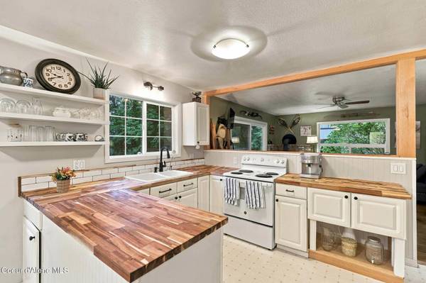 741 S FAIRMONT LOOP, Coeur d'Alene, ID 83814