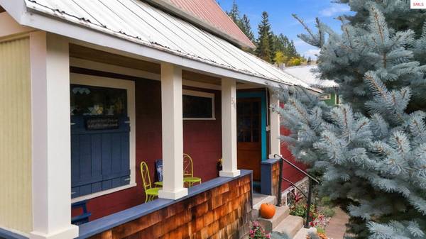 511 Hunter St, Mullan, ID 83846