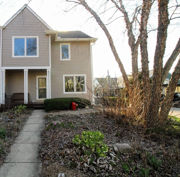 424 Little Lake Dr #40, Ann Arbor, MI 48103-6207