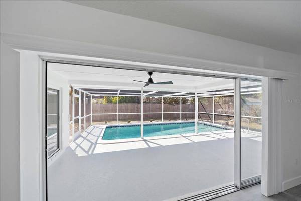 2210 BLACKWOOD DR, Venice, FL 34293