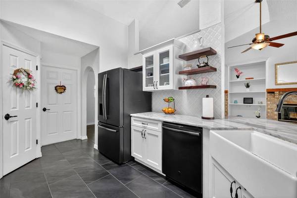 33043 WINDY OAK ST, Sorrento, FL 32776