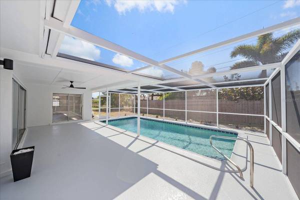 2210 BLACKWOOD DR, Venice, FL 34293