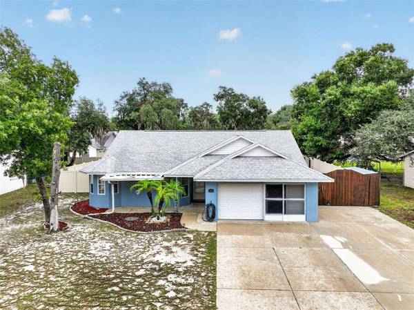 606 CRICKET HOLLOW LN, Eustis, FL 32726