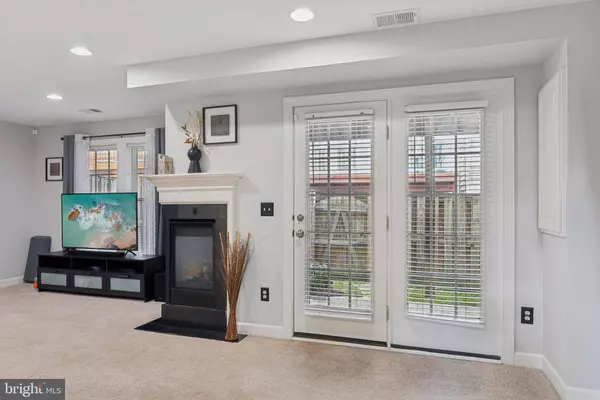 8408 CHAUCER HOUSE CT, Lorton, VA 22079