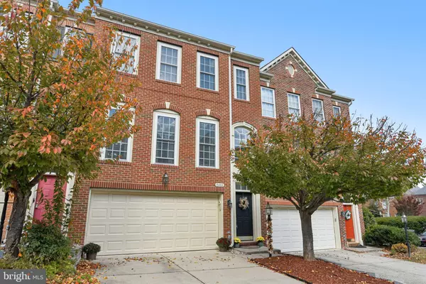 8408 CHAUCER HOUSE CT, Lorton, VA 22079