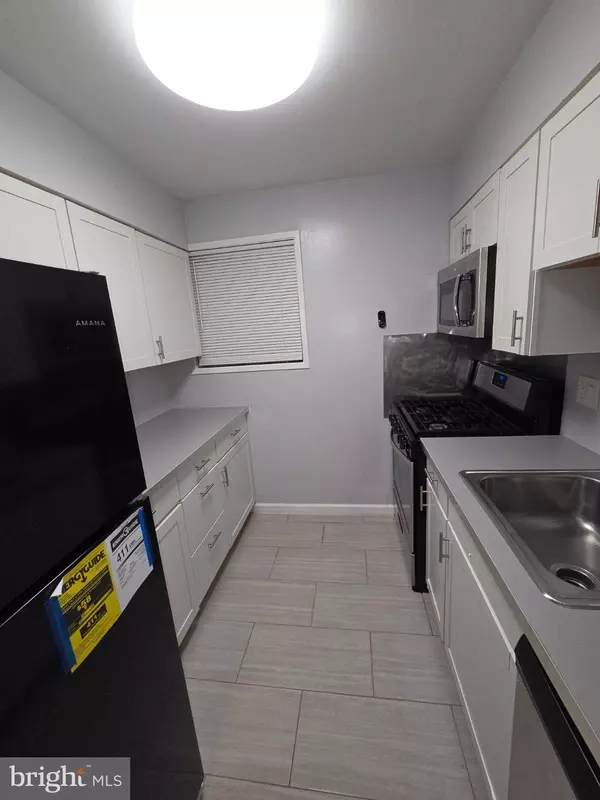 11505 AMHERST AVE #201, Silver Spring, MD 20902