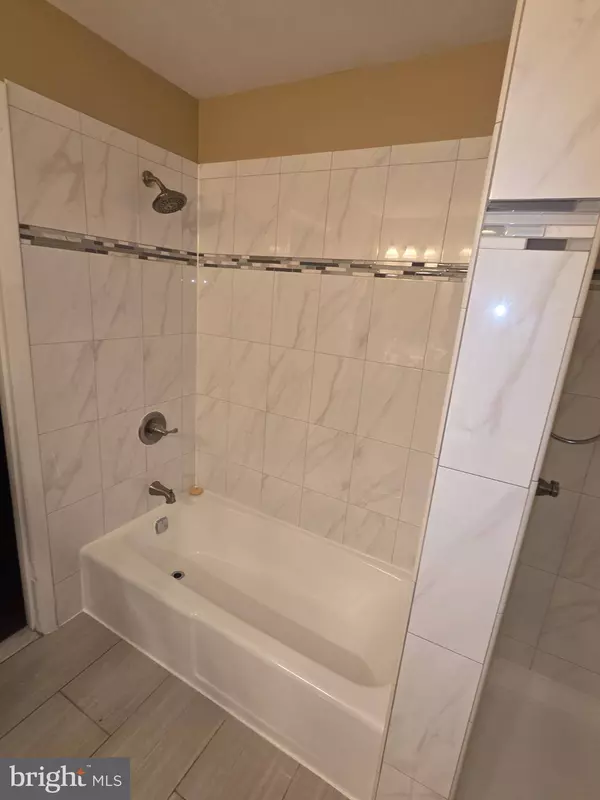 11505 AMHERST AVE #201, Silver Spring, MD 20902