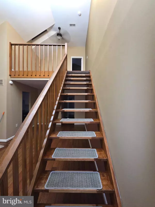 11505 AMHERST AVE #201, Silver Spring, MD 20902