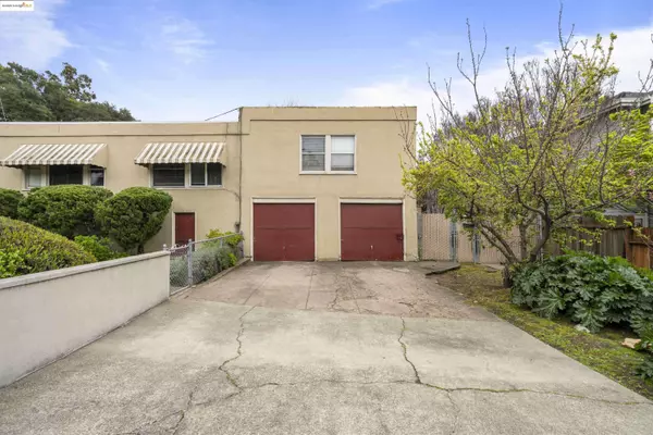 3440 Seminary Ave, Oakland, CA 94605