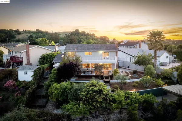 2086 Costa Ct, Pinole, CA 94564