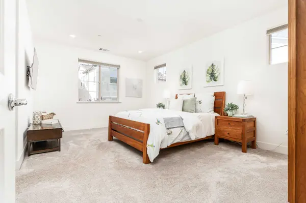 1554 Flagship Dr, Vallejo, CA 94592-1194