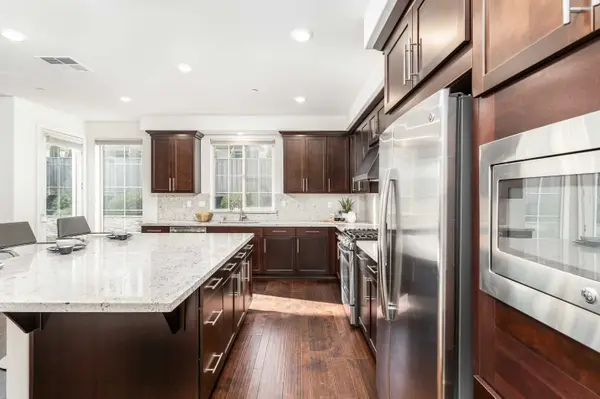 1554 Flagship Dr, Vallejo, CA 94592-1194