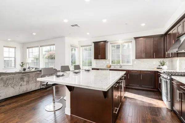 1554 Flagship Dr, Vallejo, CA 94592-1194