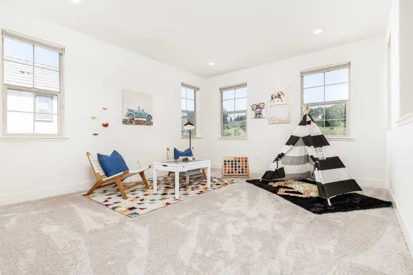 1554 Flagship Dr, Vallejo, CA 94592-1194