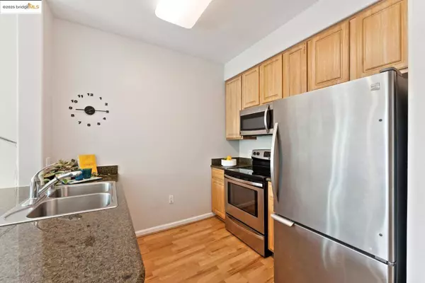 1121 40th ST #5204, Emeryville, CA 94608