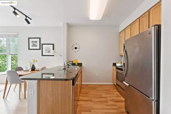 1121 40th ST #5204, Emeryville, CA 94608