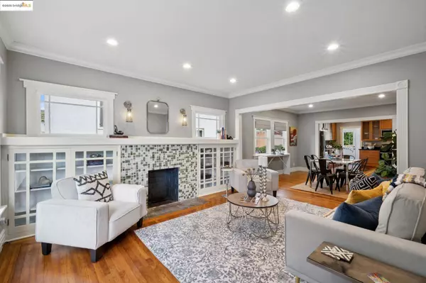 1193 64Th St, Oakland, CA 94608