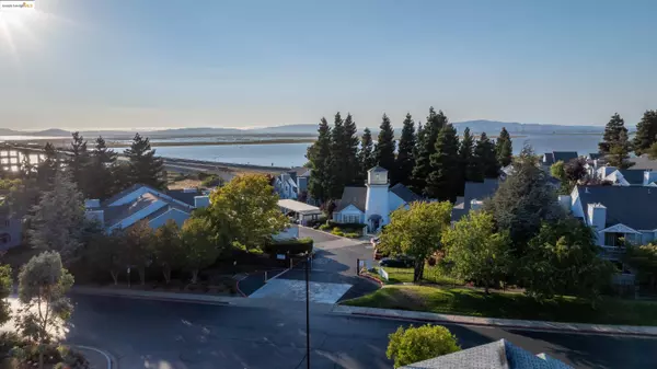 165 Lighthouse Dr, Vallejo, CA 94590