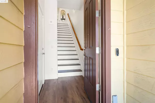 6019 Old Quarry Loop, Oakland, CA 94605