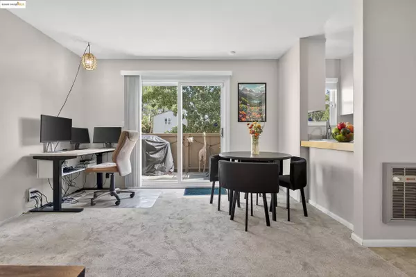 385 Camelback Rd #27, Pleasant Hill, CA 94523