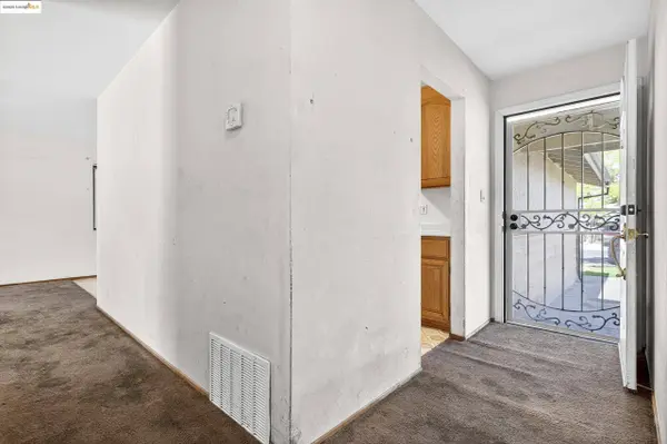 243 Santa Cruz Dr, Fairfield, CA 94533