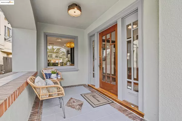 574 Weldon Ave, Oakland, CA 94610