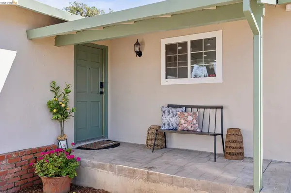 3994 Newcastle Rd, Concord, CA 94519