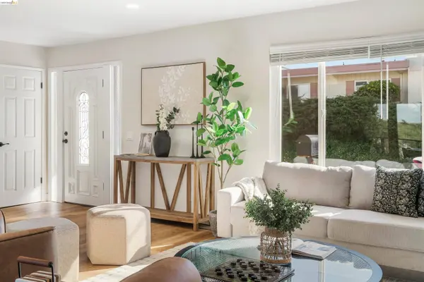 2115 Valente Cir, Martinez, CA 94553