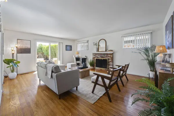 1148 Hillcrest Ct, Livermore, CA 94550