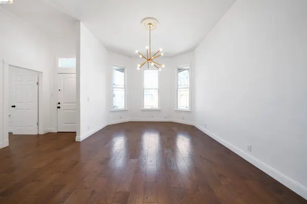 2735 E 11Th St, Oakland, CA 94601