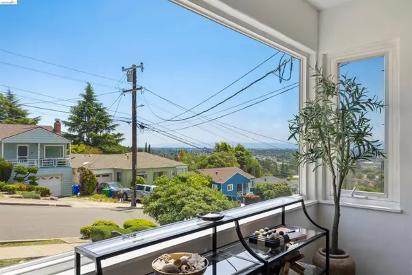2165 Strang Ave, Castro Valley, CA 94578