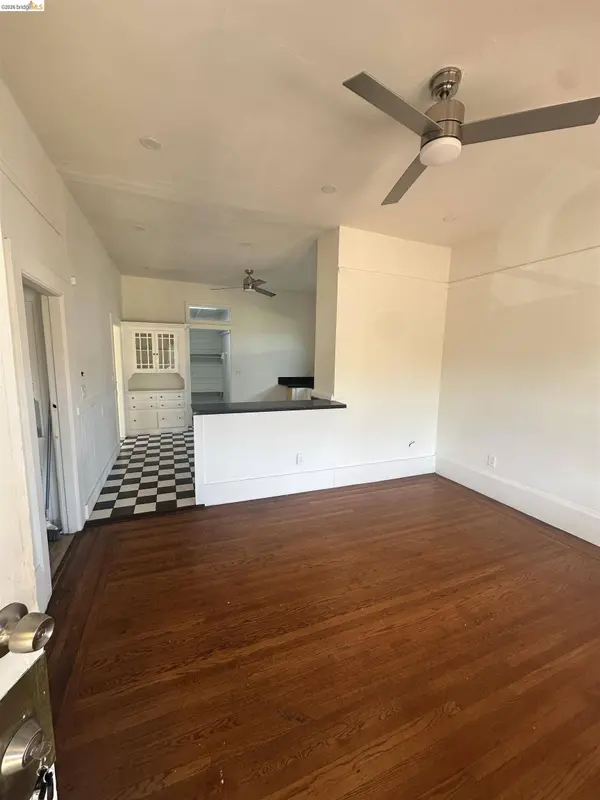 2423 Market St, Oakland, CA 94607