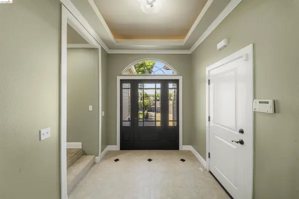2008 Rosemary Ct., Martinez, CA 94553