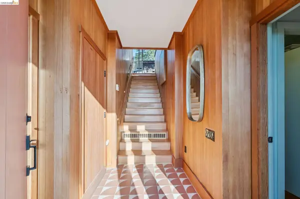 935 Hilldale Ave, Berkeley, CA 94708