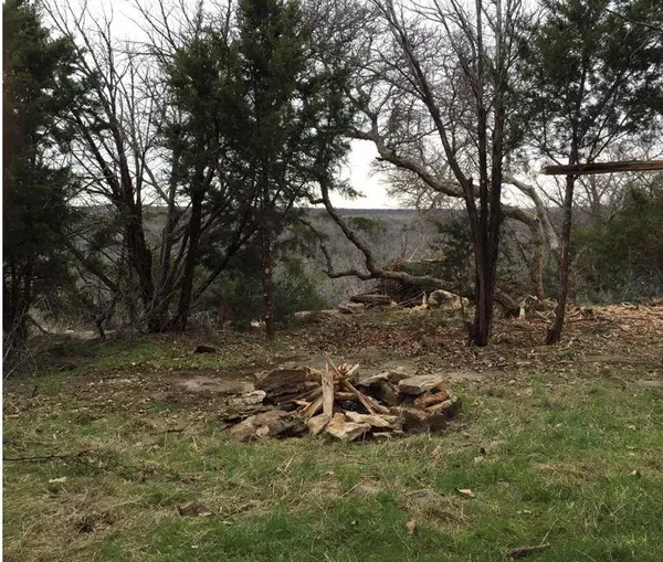 2005 Hells Gate Loop, Strawn, TX 76475