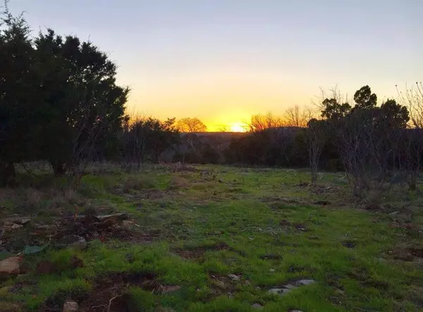 2005 Hells Gate Loop, Strawn, TX 76475