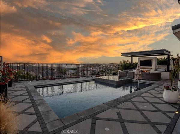 28629 Plume, Saugus, CA 91350