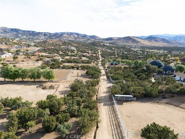 6535 Juniper Crest RD, Agua Dulce, CA 91390