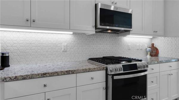 27410 Merlin, Valencia, CA 91381