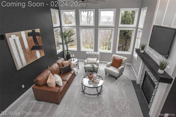 8868 Solitude DR, Brighton, MI 48116