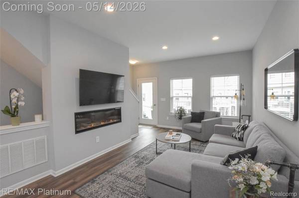 199 Katie LN, Brighton, MI 48116