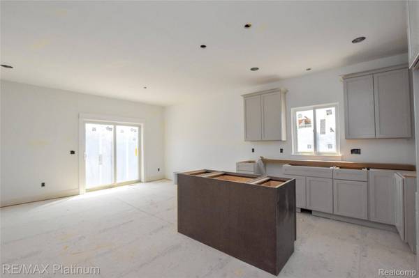 4570 Stillmeadow, Genoa Township, MI 48843