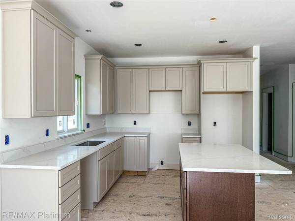 4570 Stillmeadow, Genoa Township, MI 48843