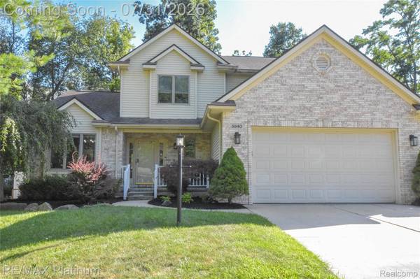 5940 Parent DR, Brighton Township, MI 48116