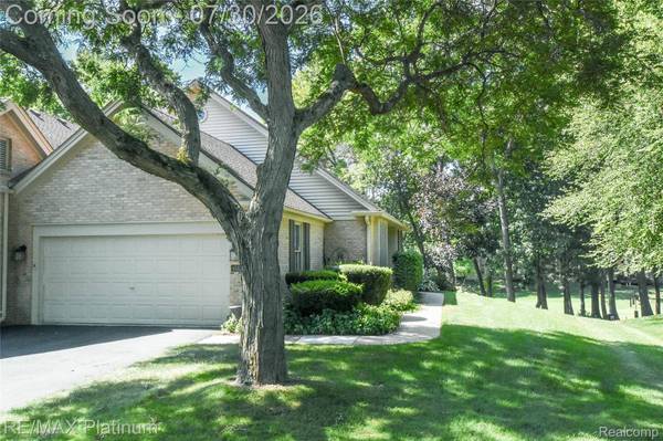 4532 Golf View DR, Genoa Township, MI 48116