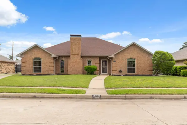 feature image of Just Listed: Single Story Pool Home with No HOA in Murphy TX