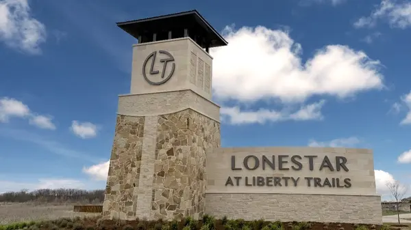 feature image of Lonestar at Liberty Trails Ponder TX — D.R. Horton Community Guide