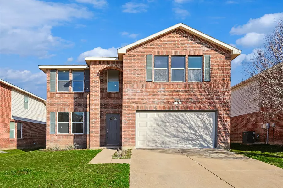1941 Copper Mountain Dr, Fort Worth, TX 76247-6749